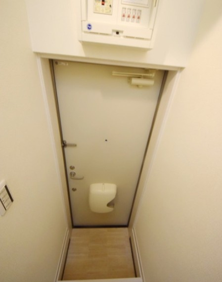 バーミープレイス青砥の玄関