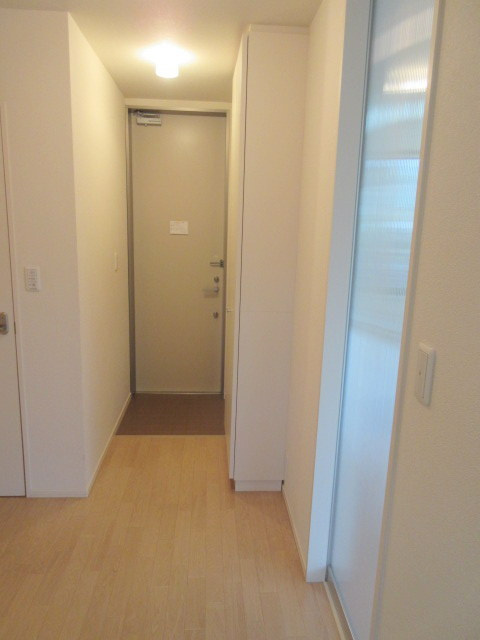 ラフレシール桜山の玄関