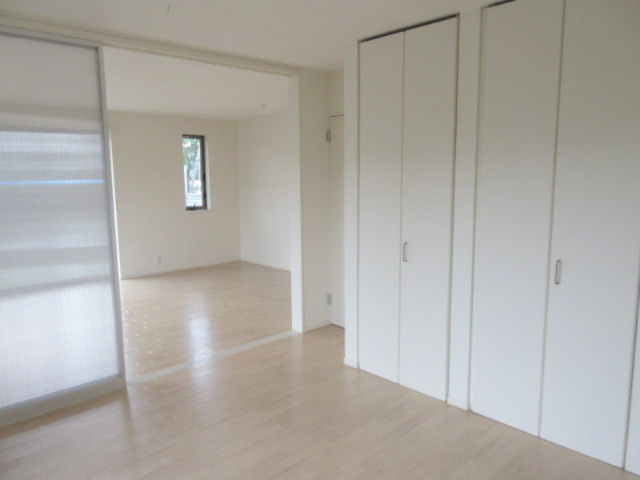 ラフレシール桜山の寝室