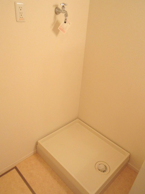 ラフレシール桜山の洗面所