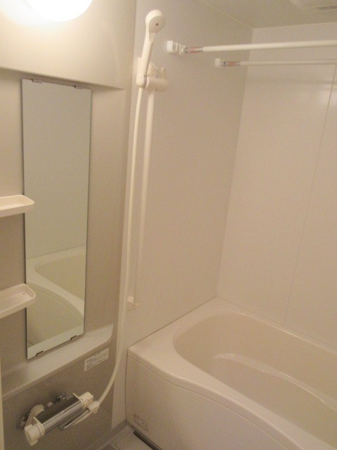 ラフレシール桜山の浴室|浴室追焚・暖房簡素機能付バスルーム