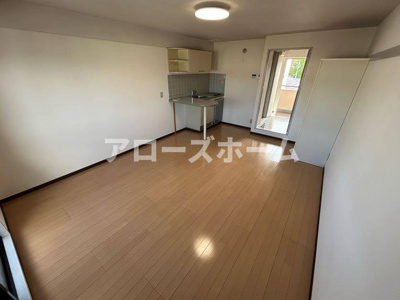 【居間・リビング】 | リバーサイド岡田