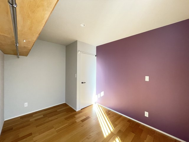 おいらせ町鶉久保の洋室