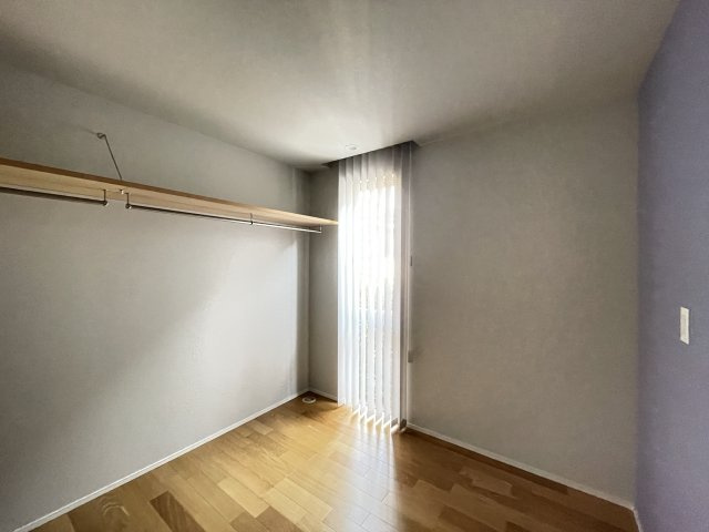 おいらせ町鶉久保の洋室