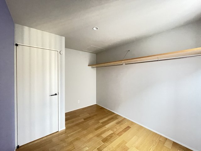 おいらせ町鶉久保の洋室