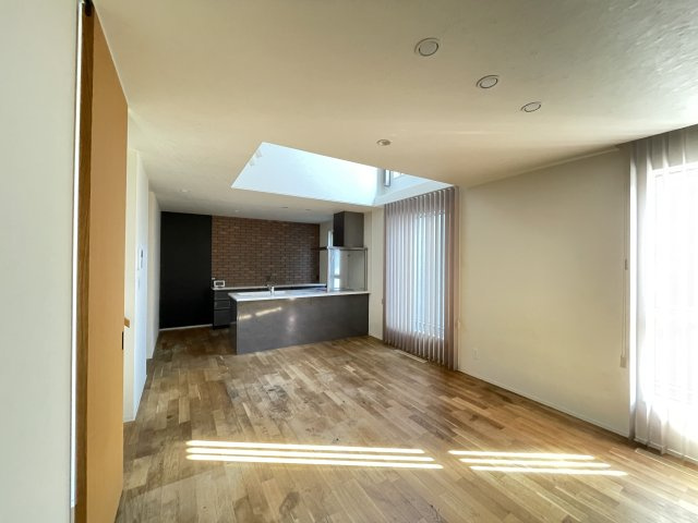 おいらせ町鶉久保の居間・リビング