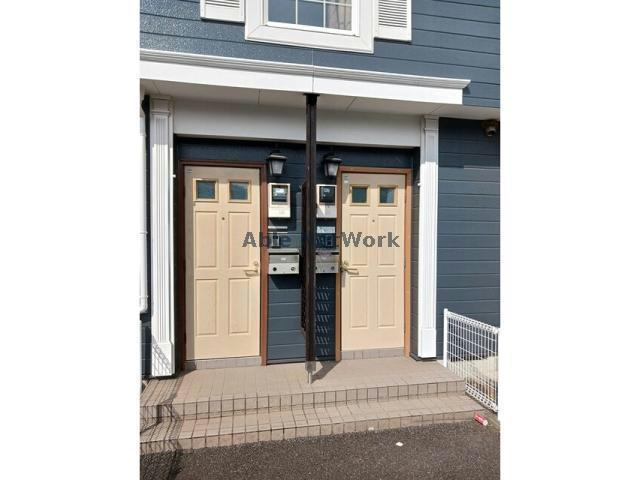 アヴニールBのエントランス|エントランス部分