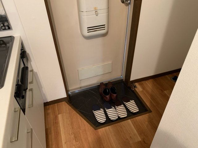 武蔵野市吉祥寺北町２丁目の賃貸マンションの玄関