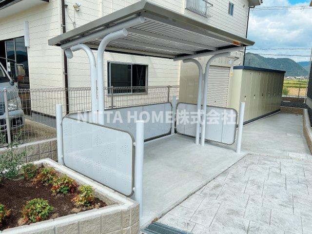 ボナールⅠのその他共用部分|屋根付きの駐輪場は無料です◎