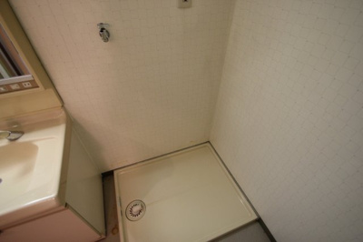 【その他】 | セシーズイシイ5 | 室内洗濯機置き場　※同建物ほかのお部屋の写真です。