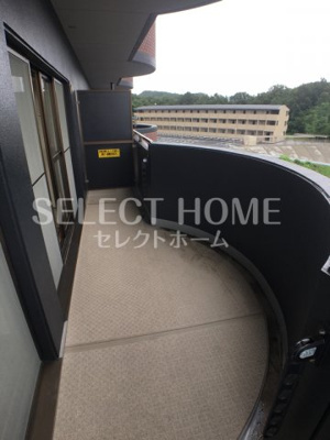 【バルコニー】 | 天神山マンションI号館 | 暖かな日差しのふりそそぐバルコニー