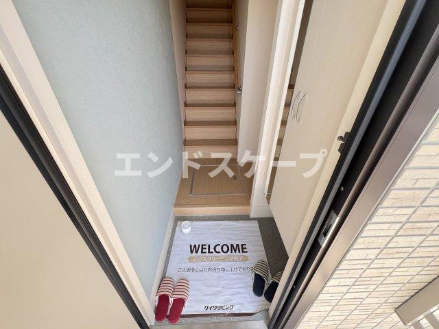 フラールの玄関|高崎、前橋、伊勢崎エリアのお部屋探しはエンドスケープまで！お客様の理想お聞かせ下さい♪