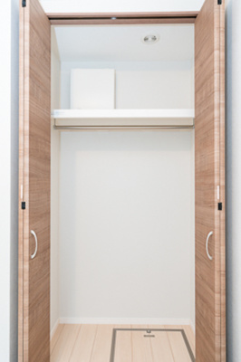 【収納】 | ＳＱＵＡＲＥ市谷河田町ｈｉｌｌｓｉｄｅ | ※写真は同タイプ住戸です。