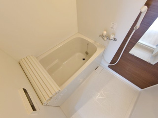 【浴室】 | ハイツ・スカイツリー | ゆったりとくつろげる追炊き機能付きバス。