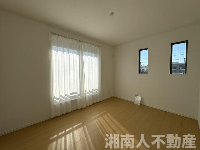 茅ケ崎市柳島１丁目　全3棟　の洋室|コンパクトで使いやすい洋室です