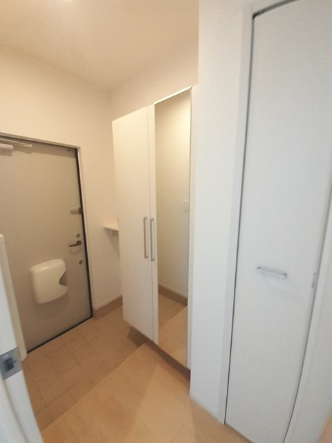 リバーサイド魚住の玄関