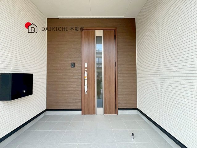【玄関】 | 鴻巣市箕田第9　CRADLE GARDEN　新築戸建　全2棟　1号棟