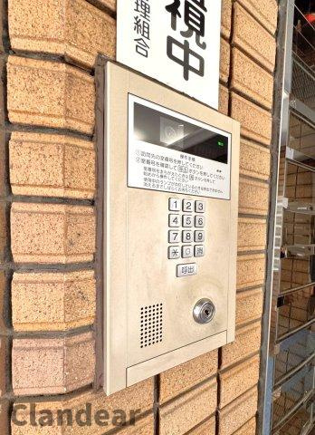 パシフィック西日暮里の防犯設備|ドキドキの新生活も、安心してスタート。ぴったりの住まいを見つけませんか？クランディアが一緒に住まい選びをサポートします‼　まずは、お気軽にお問合せください　＃クランディア