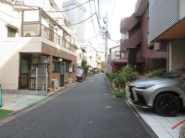 港区白金３丁目の一棟マンション