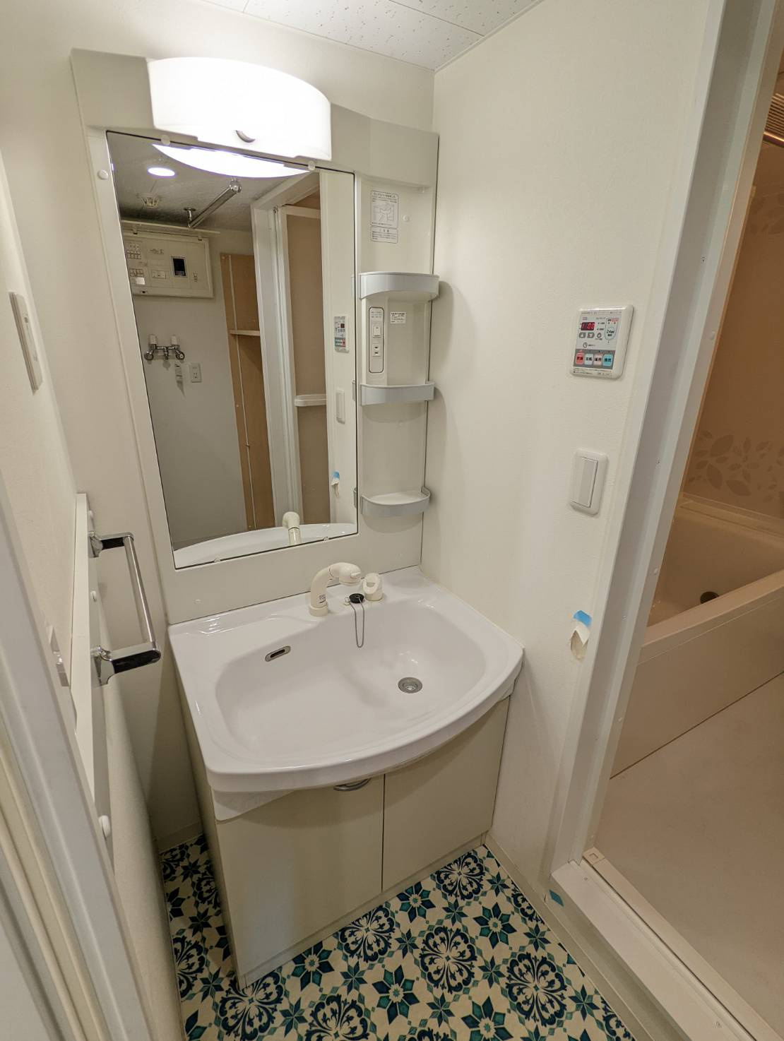 プランドールの独立洗面台