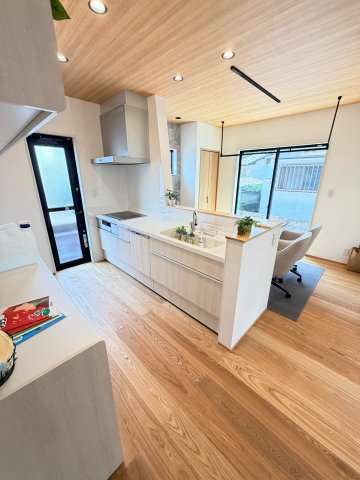 ☆選べる家具プレゼント☆南梅本　新築建売のキッチン