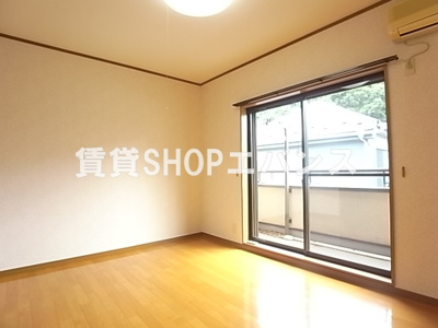 【居間・リビング】 | リーベンハイム中野木Ａ