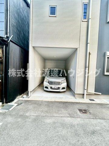 中川西1丁目一戸建の駐車場