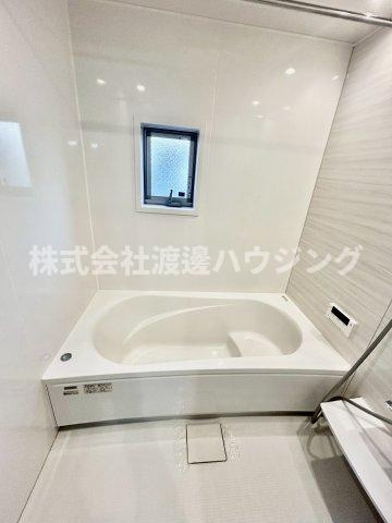 中川西1丁目一戸建の浴室