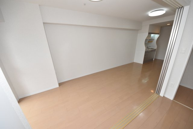 セレニテ本町グランデ