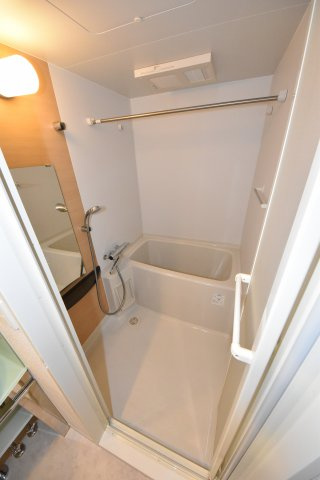 セレニテ本町グランデの浴室