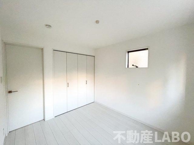 アートコーポ東太子の寝室