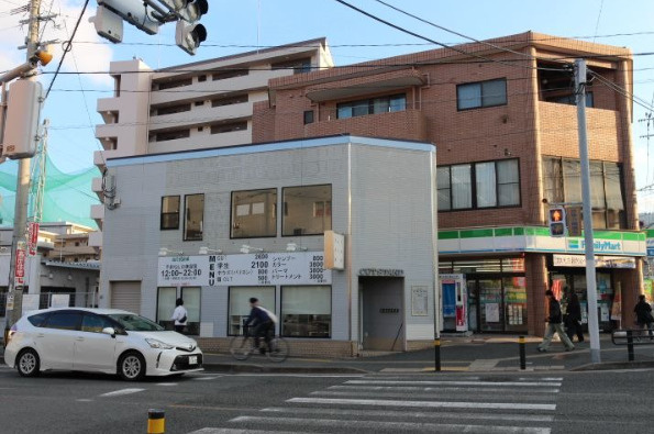 第4大原マンションの外観