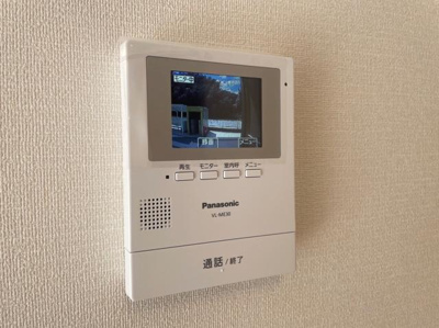 【内装】 | スリーステップ | カメラ付インターホン