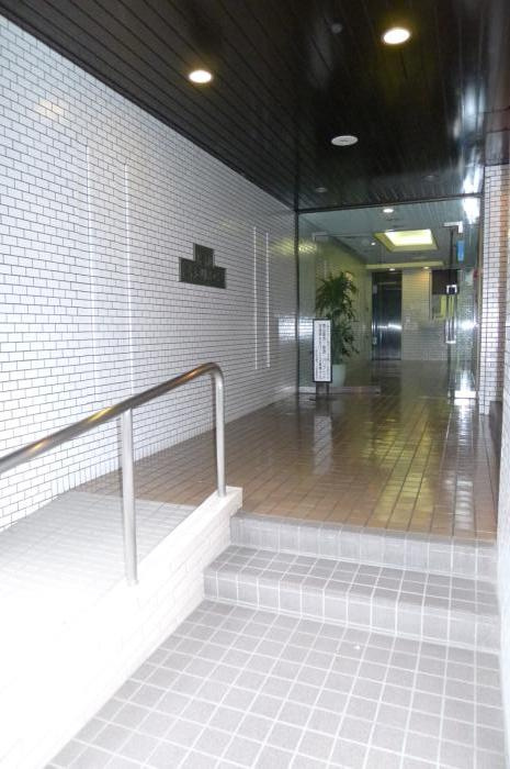 藤和二子玉川園コープのエントランス