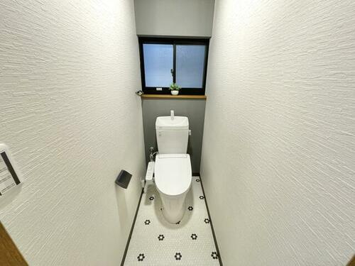 御領4丁目　中古一戸建てのトイレ|温水洗浄便座
■物件内覧・資金計画相談・住宅ローン相談、リフォーム相談、お問合せ受付中■
※当日・翌日のご内覧、ご相談はお電話でのお問合せがスムーズです！