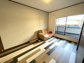 御領4丁目　中古一戸建ての洋室|洋室6.0帖
■物件内覧・資金計画相談・住宅ローン相談、リフォーム相談、お問合せ受付中■
※当日・翌日のご内覧、ご相談はお電話でのお問合せがスムーズです！