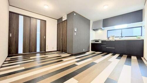 御領4丁目　中古一戸建ての居間・リビング|LDK12.0帖
■物件内覧・資金計画相談・住宅ローン相談、リフォーム相談、お問合せ受付中■
※当日・翌日のご内覧、ご相談はお電話でのお問合せがスムーズです！