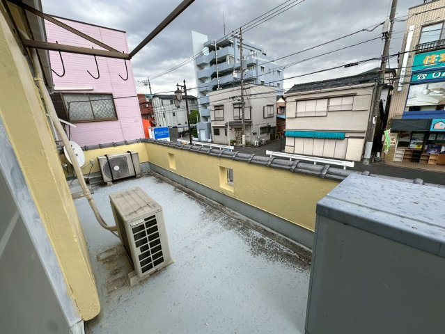 Tハウスのバルコニー