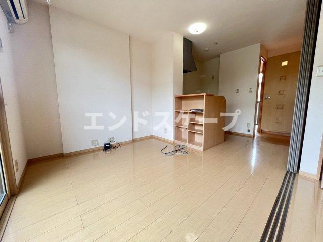 マリナ グランデ　Ｂの居間・リビング|高崎、前橋、伊勢崎エリアのお部屋探しはエンドスケープまで！お客様の理想お聞かせ下さい♪