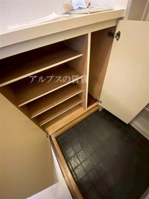 【玄関】 | グレイス根岸