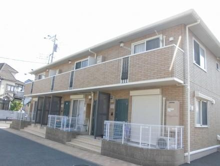 センターハウス B棟の外観