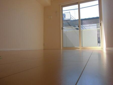 センターハウス B棟の洋室