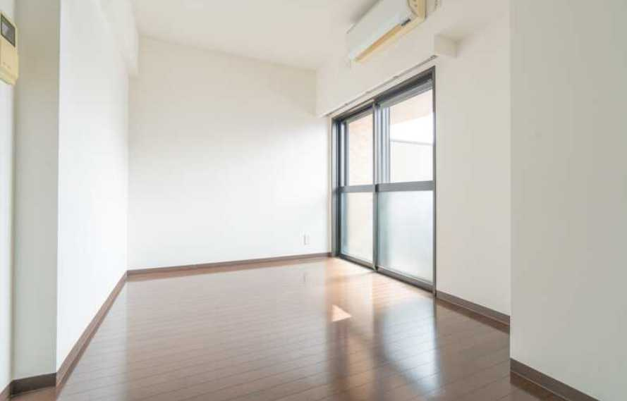 トーシンフェニックス目黒碑文谷　オートロック　角部屋　眺望良好の居間・リビング