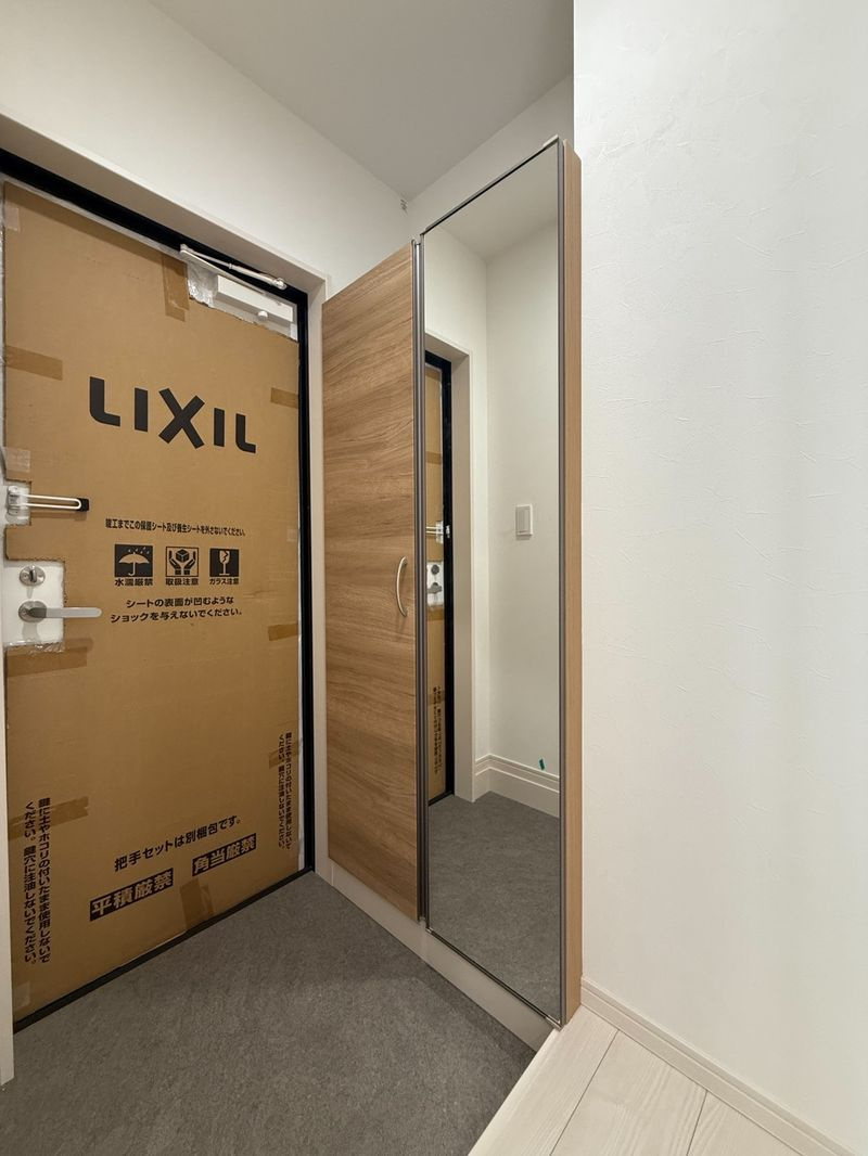 THE NOBLES六ツ門の玄関