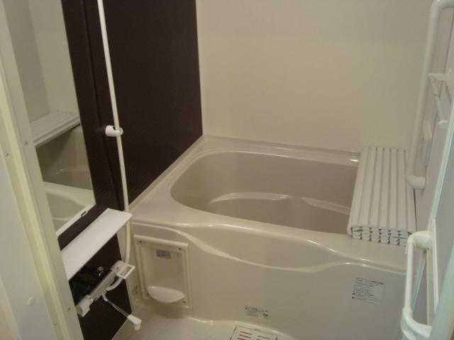 カーサブリランテ櫛原の浴室|ユニットバス