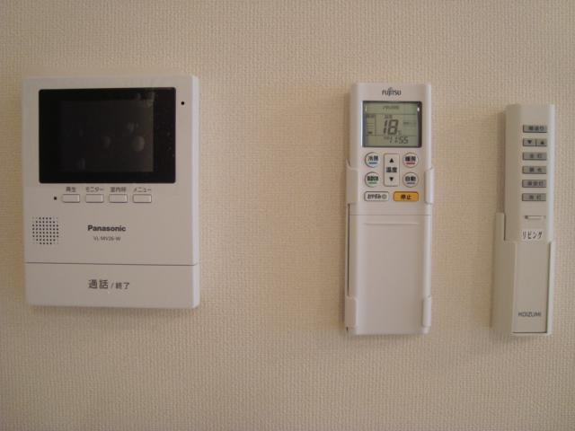 カーサブリランテ櫛原の内装|カメラ付インターホン