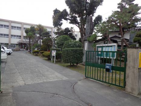 アジャートＫの周辺|久留米市立山川小学校まで636ｍ