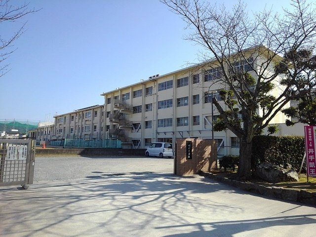 オリーブの周辺|明星中学校まで1080m