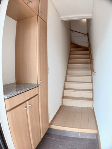 ラミアカーサの玄関