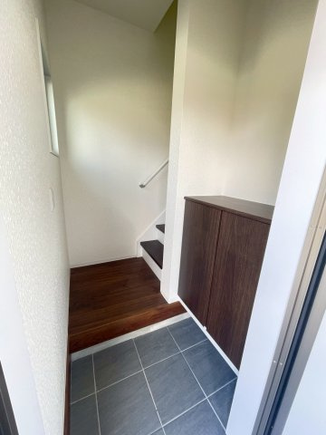 Y’s kokubuの玄関